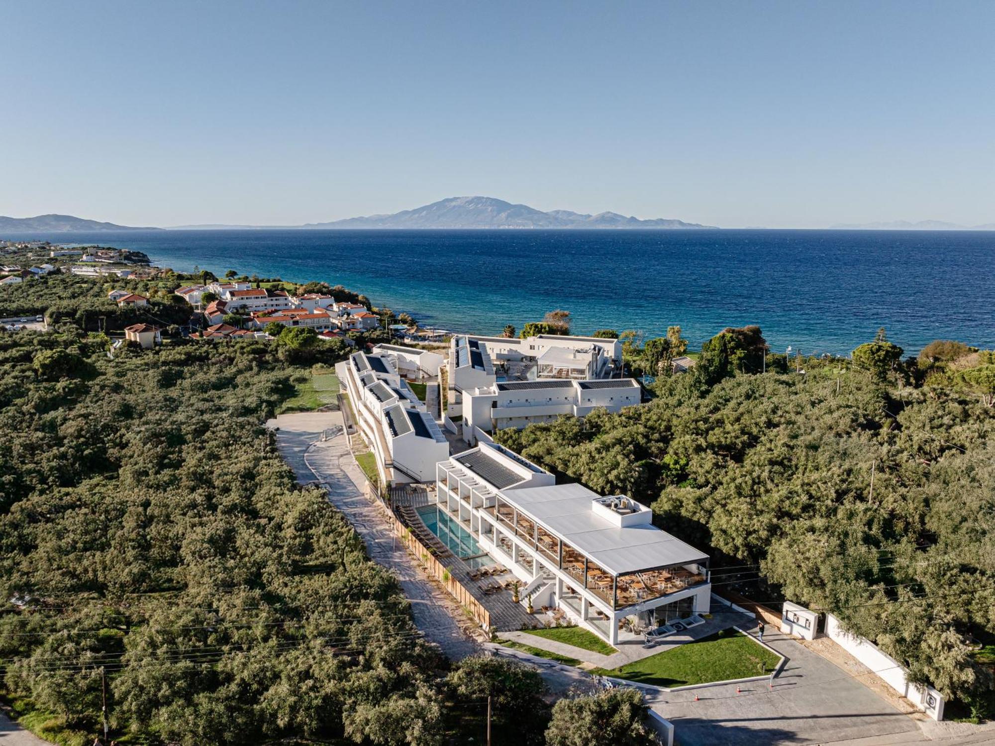 Magique Bleu Suites Tragaki Bagian luar foto